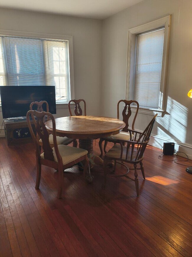 Foto del edificio - 6845 Germantown Ave