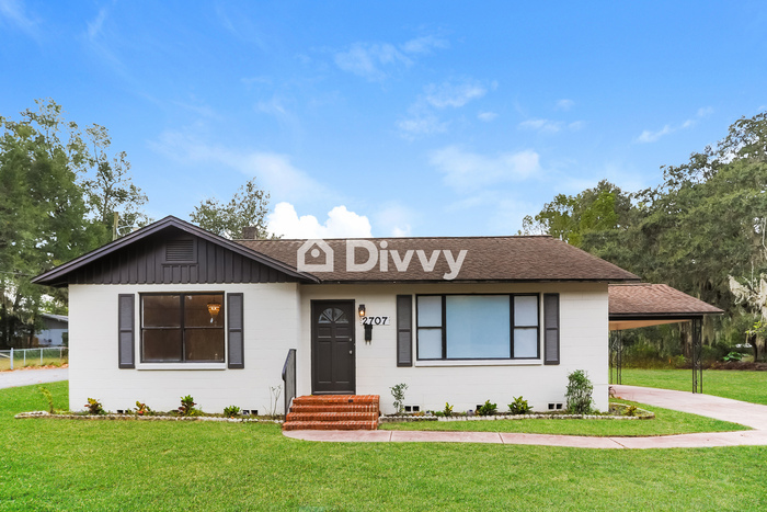 Foto principal - 2707 Saint Johns Avenue