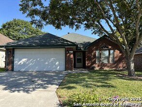 Building Photo - 1658 Lantana Cir