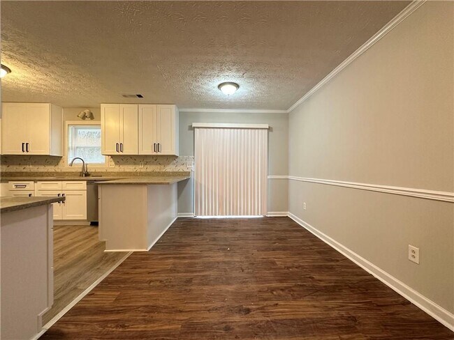 Foto del edificio - 3243 River Oak Pl