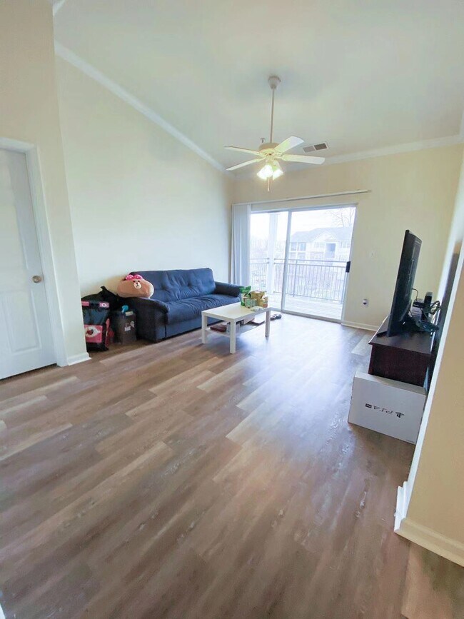 Building Photo - 12104 Garden Grove Cir