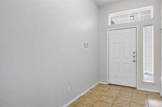 Foto del edificio - 512 Crescent Creek Ln