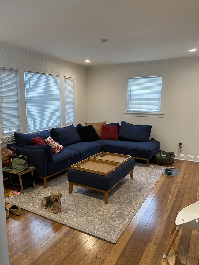 Living Room - 664 Maple Ln