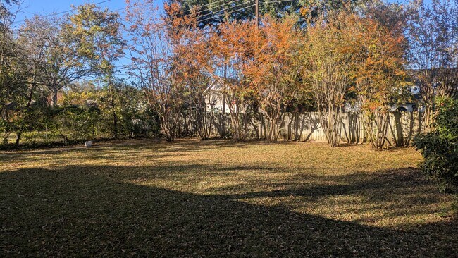 Foto del edificio - 1816 W Main St