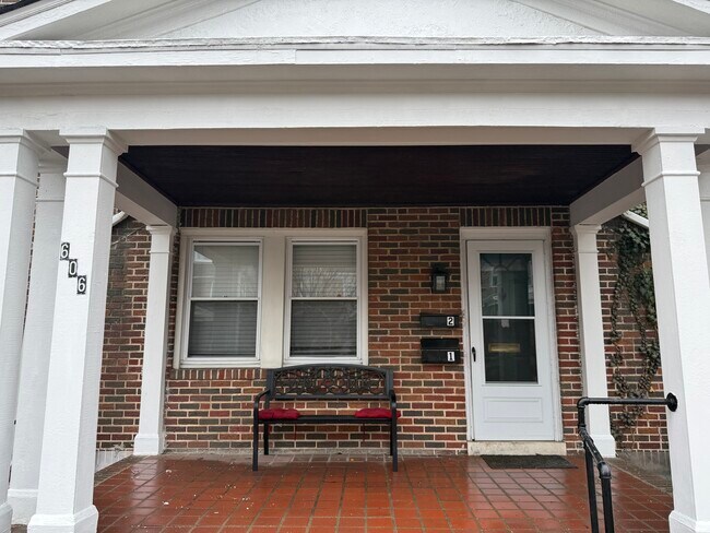 Foto del edificio - 606 N Woodington Rd