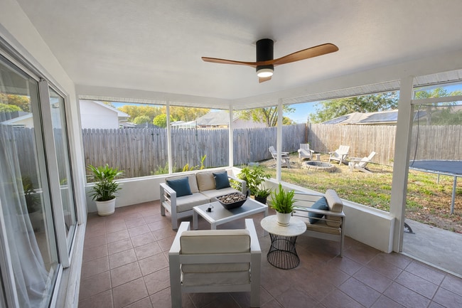 Building Photo - 9215 Ruger Dr