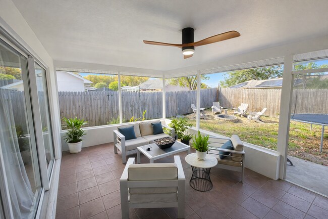 Foto del edificio - 9215 Ruger Dr