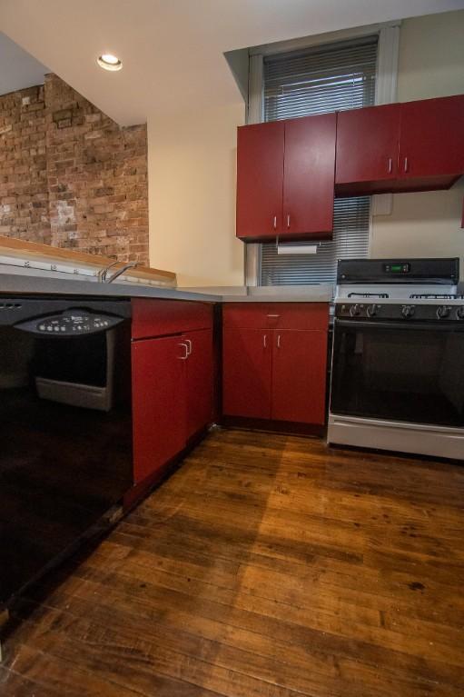 Building Photo - 2 bedroom in CHICAGO IL 60614
