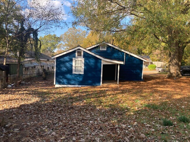Building Photo - 3/2 Updated House in East Rome $1,250