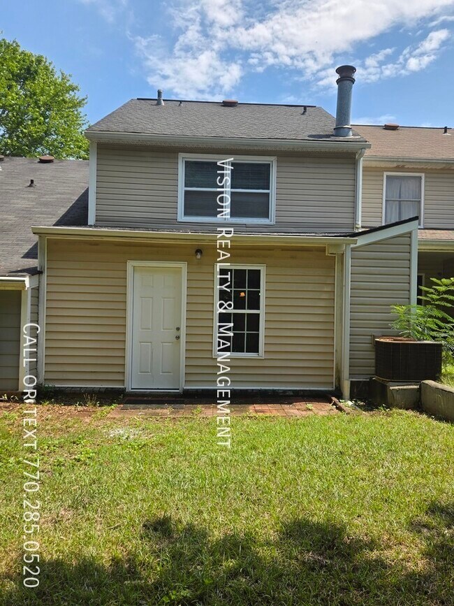 Building Photo - 108 Wrenwood Ln