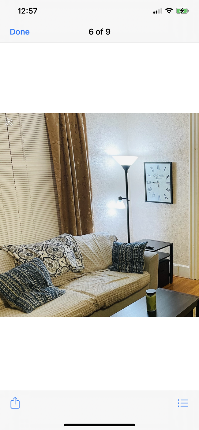 Living room - 149 W Berkeley St
