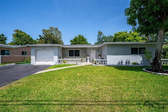 Foto del edificio - 1420 NW 56th Ave