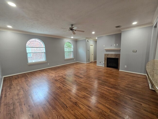 Building Photo - 1309 Bingham St