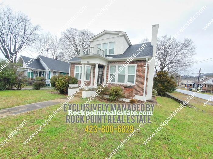 Primary Photo - 2413 E 5th St