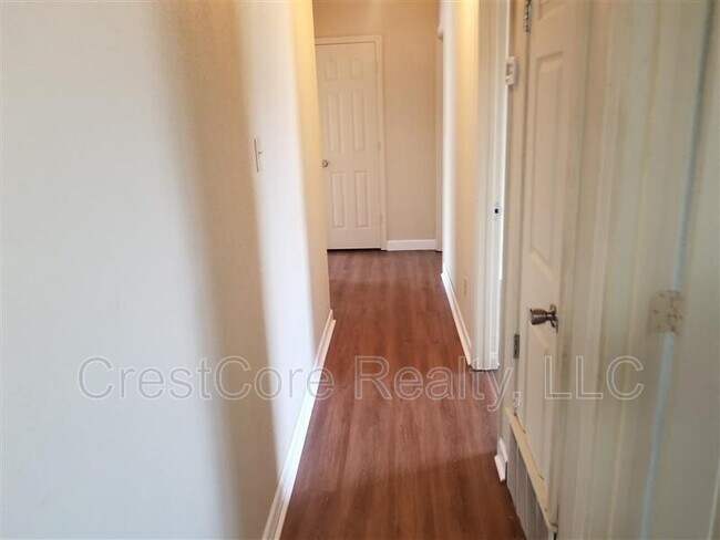 Building Photo - 1401 Meeks St