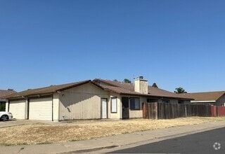 Building Photo - 2583 Gareth Cir