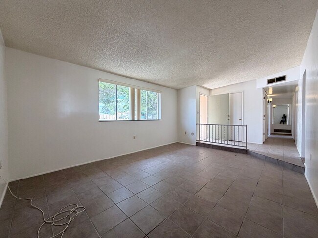 Foto del edificio - 3BR/2BA/2CP 1,245 sq.ft. rental in Huachuca City, AZ