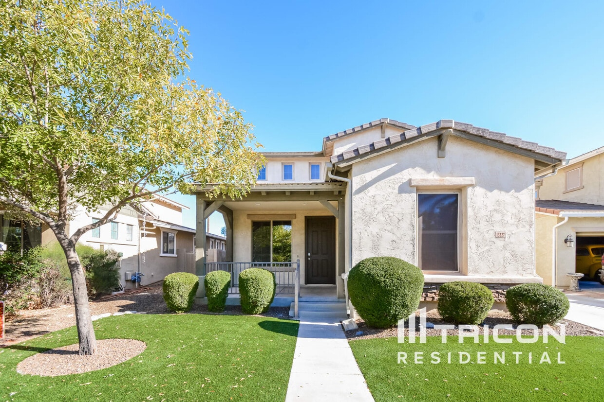 Primary Photo - 13227 N 153rd Ln