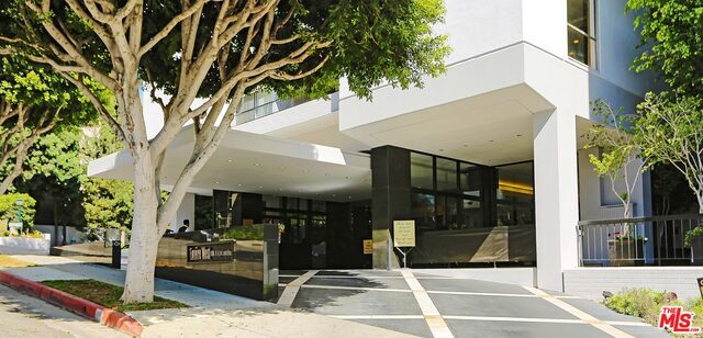 Foto principal - 1100 Alta Loma Rd