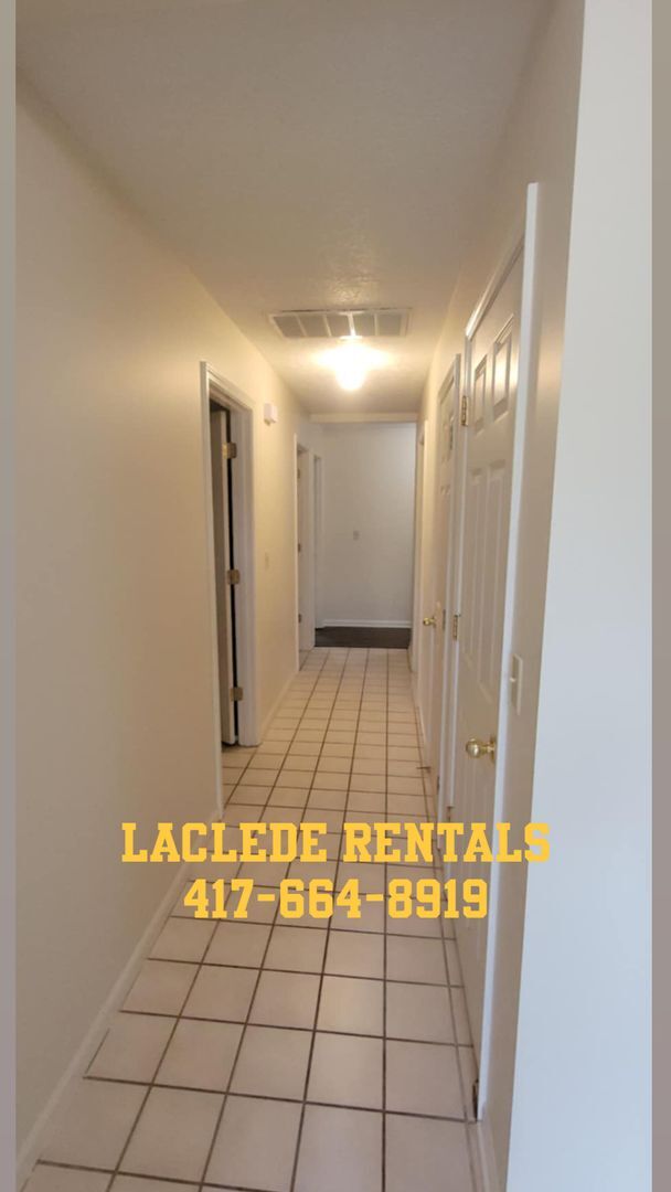 Foto del edificio - 2 BED 2 BATH DUPLEX FOR RENT