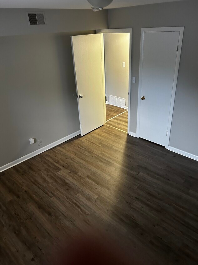 Foto del edificio - 250 Herndon St