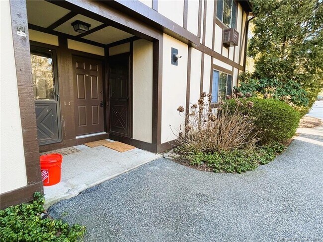 Foto del edificio - 7 Eden Ct