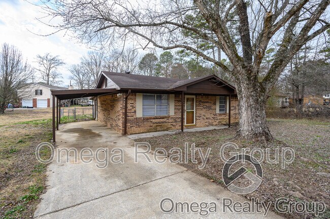 Building Photo - 6021 Dewey Heights Rd