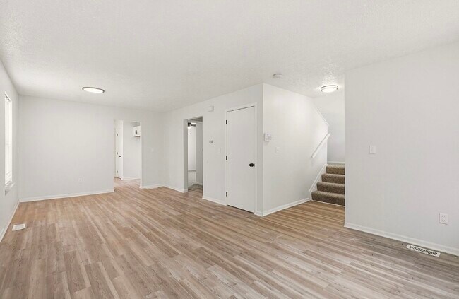 Foto del edificio - 621 E 115th St