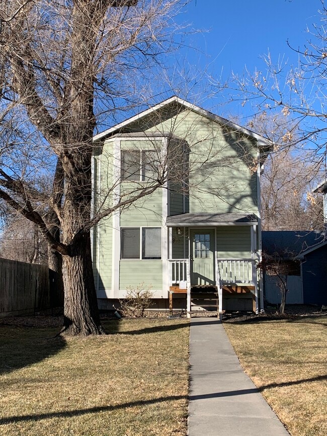 Front of Home: east facing - 903 Terry St Townhome