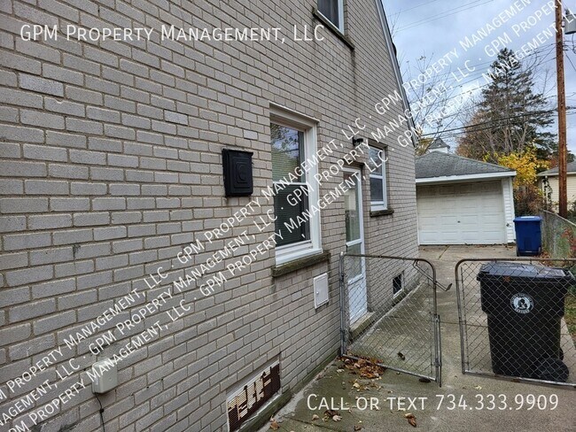 Foto del edificio - 9151 Dixie