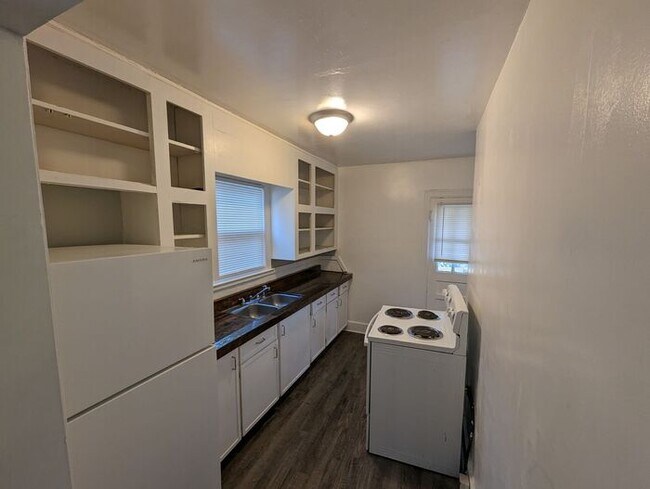 Foto del edificio - Newly Updated 2 bedroom home Near Downtown...
