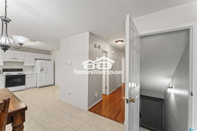Building Photo - 3042 Wood Cir