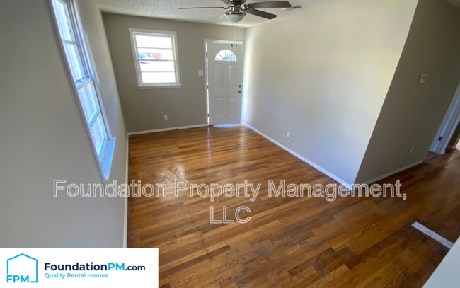 Foto del edificio - 415 Carbon Cove