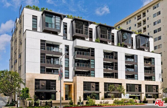 Building Photo - 10777 Wilshire Blvd
