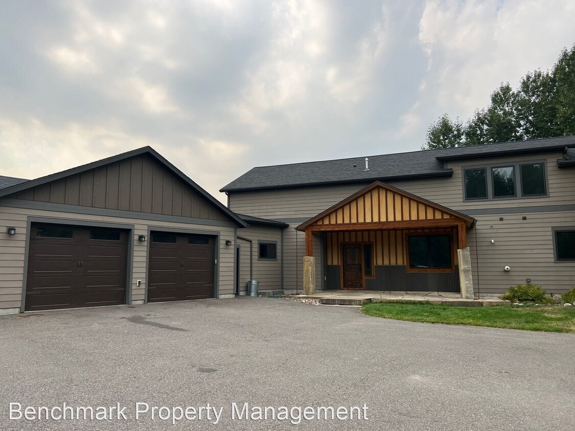 4 br, 5 bath House 157 Milky Way Drive House Rental in Bozeman, MT