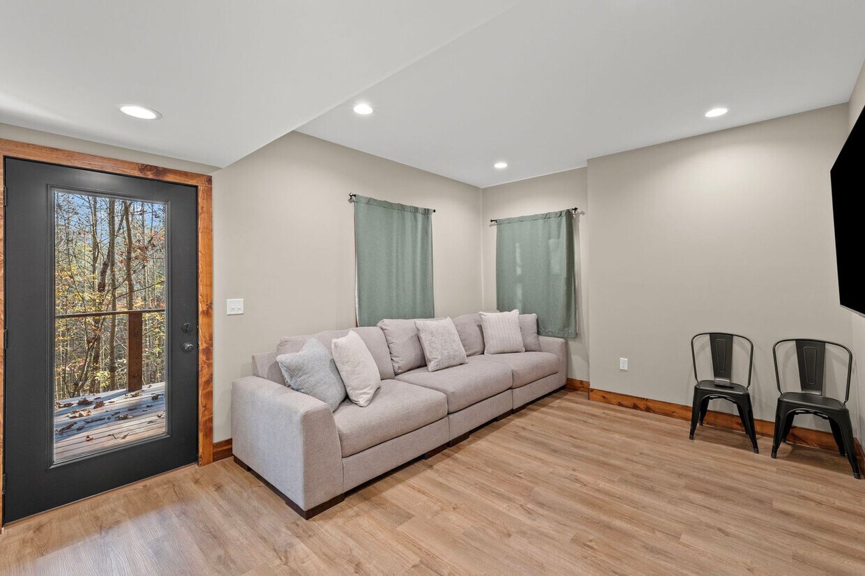 Foto principal - 346 Fincastle Rd