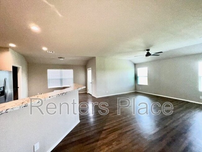 Foto del edificio - 14215 N 74th E Ave