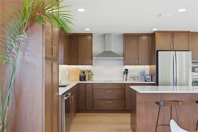 Foto del edificio - 377 22nd Ave SE