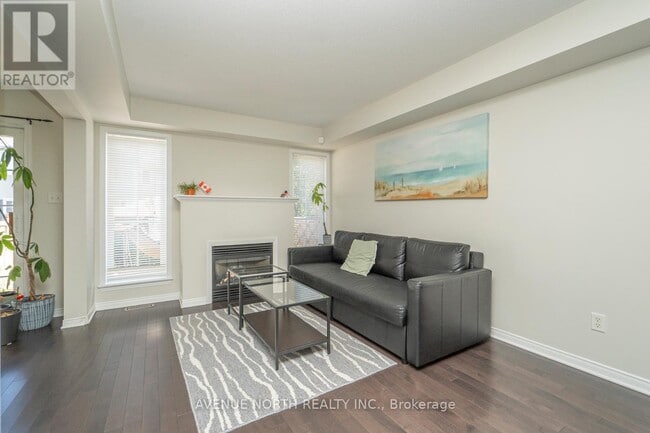 Building Photo - 103 Osnabrook Private