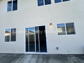 Building Photo - 7844 Forestdale Wy