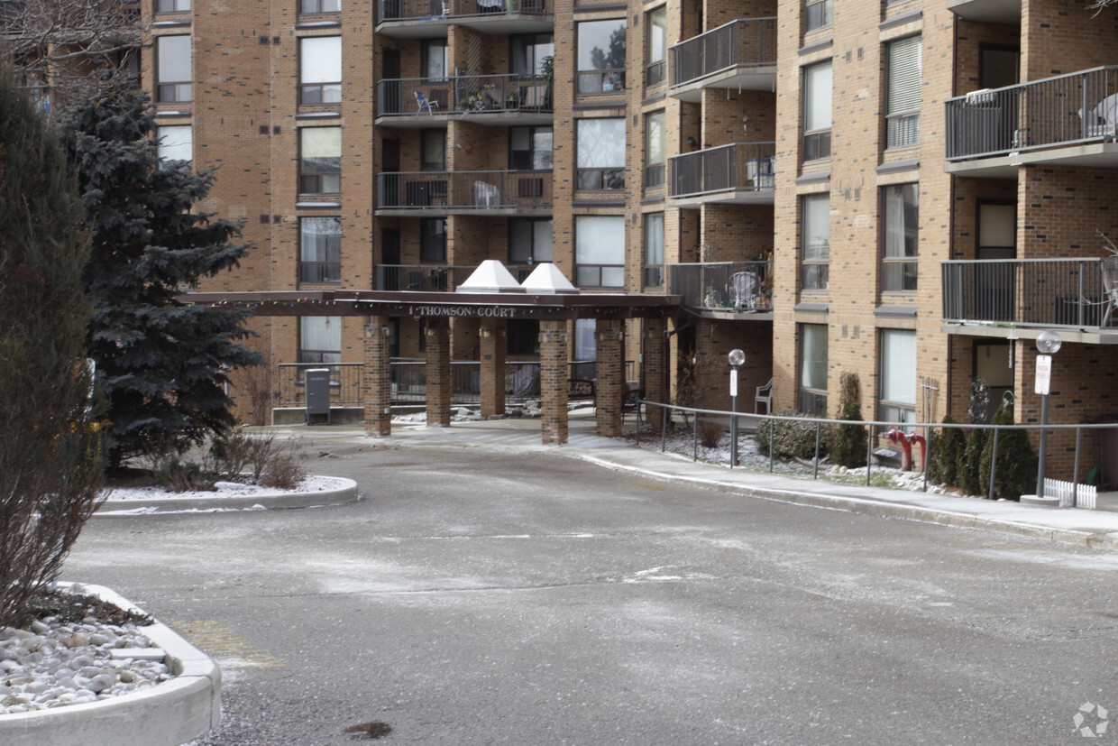 Building Photo - Thomson Court Apartments