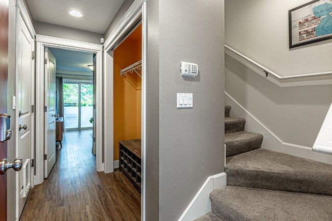 Building Photo - Beautifully Updated Ballard Townhome with Private Patio- Available August 1st- For RENT