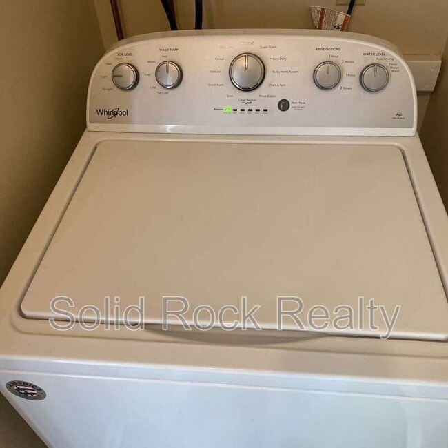 Foto del edificio - 1214 Janes Ln