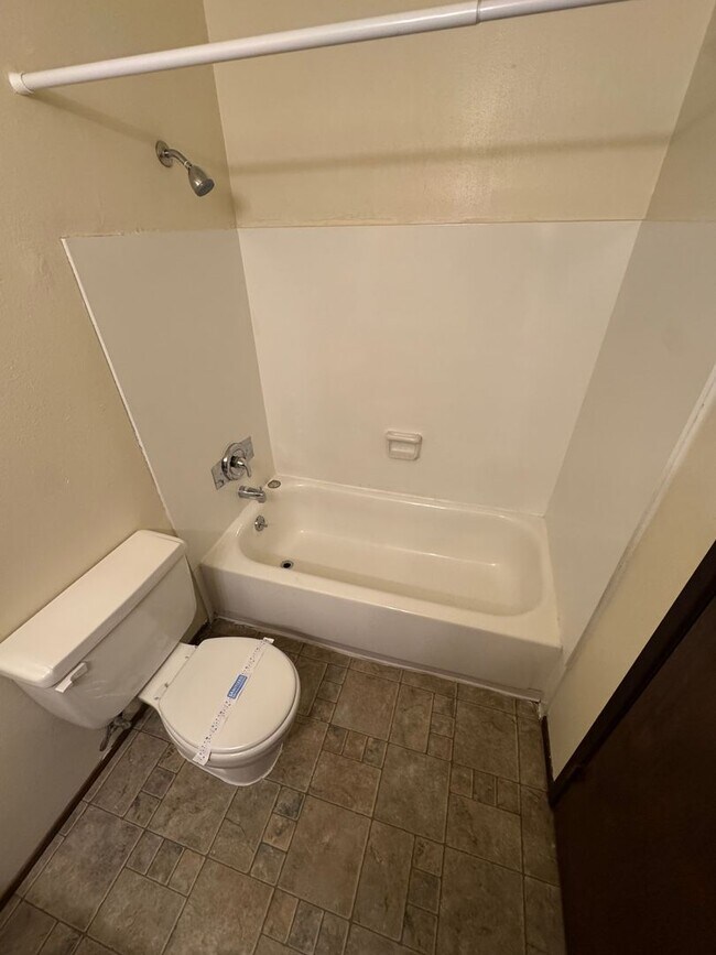 Building Photo - (HMA) Lancaster Fourplex - 1 Bedroom / 1 Bathroom w/ Carport