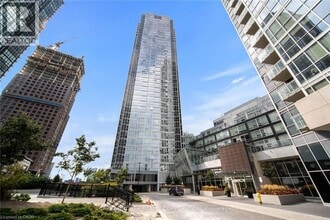 Building Photo - 2916 Hwy 7