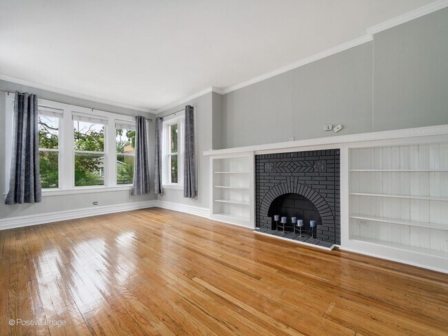 Foto del edificio - 4142 N Albany Ave