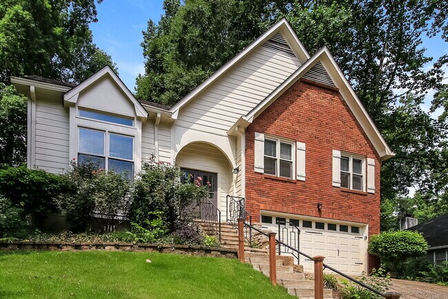 Foto del edificio - 1218 Raleigh Way NW