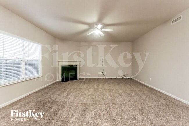 Building Photo - 7715 Firecrest Ln