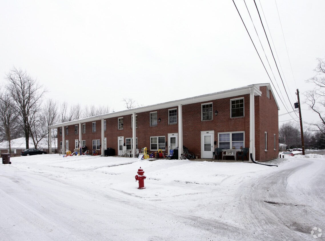 Building Photo - 131-141 Louis Ave