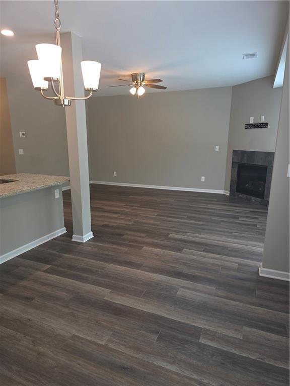 Building Photo - 1038 Valley Rock Dr